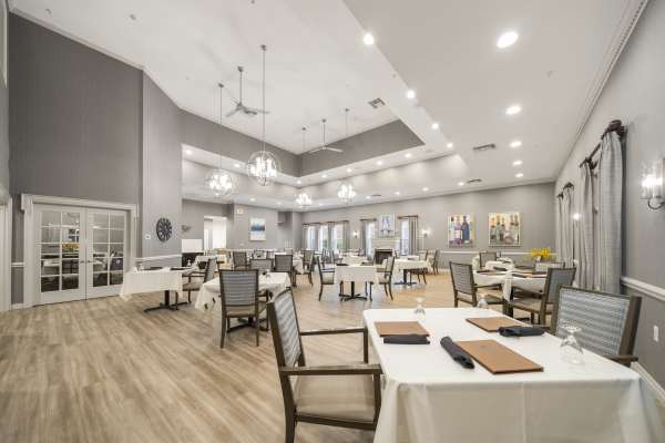 Waltonwood Twelve Oaks in Novi, MI