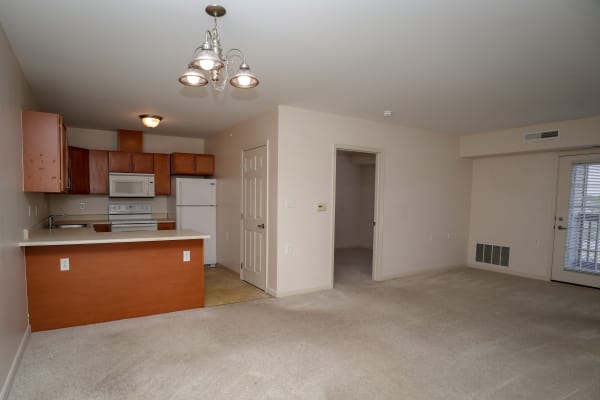 Dining area at Turtle Creek Apartments