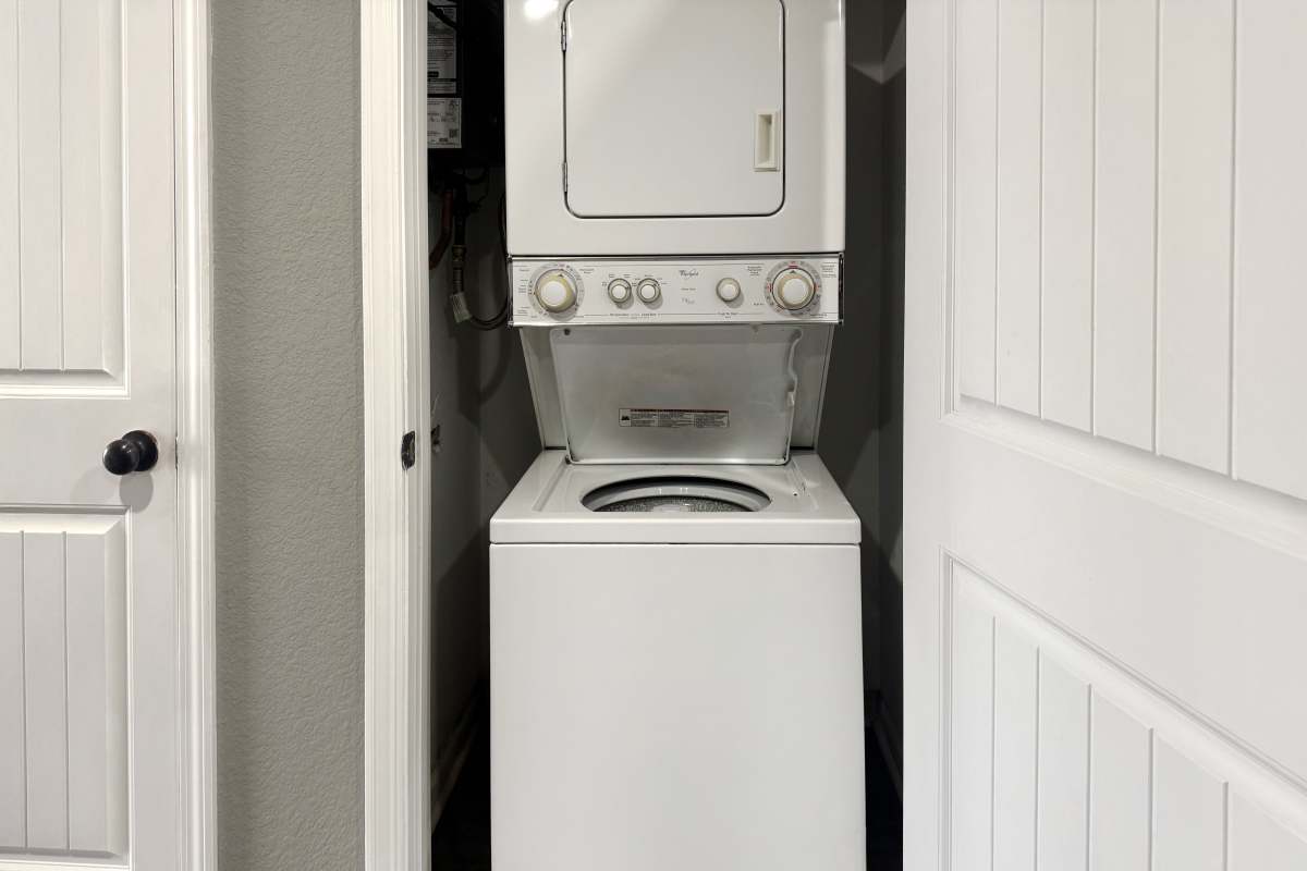Model in-unit laundry at Willow Creek Townhomes in Jonesboro, Arkansas