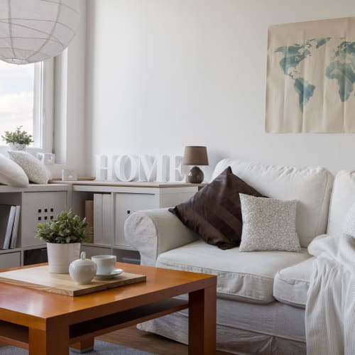 A furnished living room at Breezy Point in Norfolk, Virginia