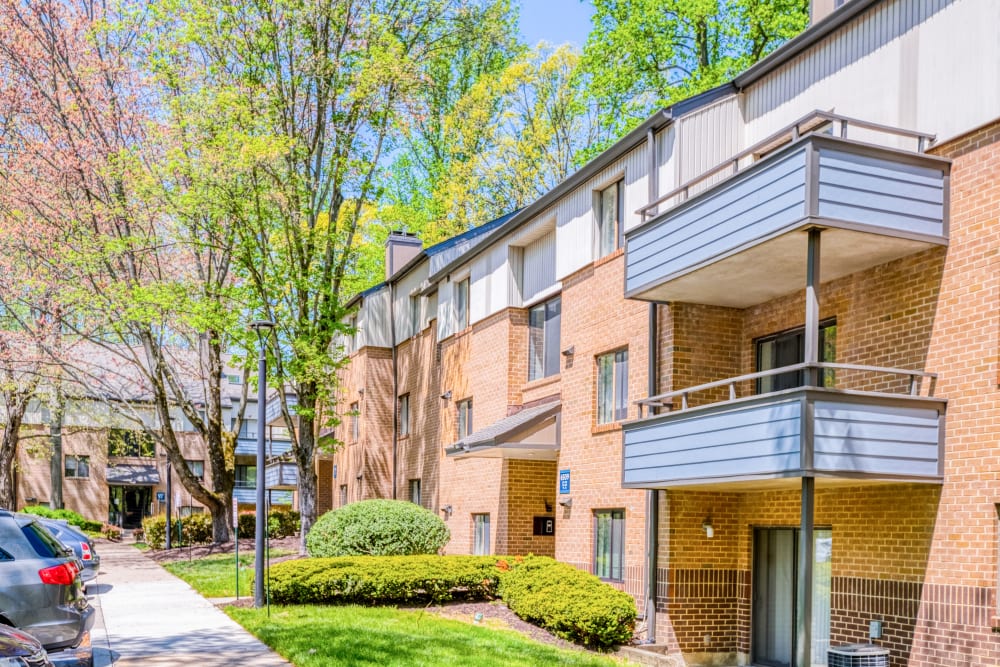 Apartment building exterior at Preserve at Cradlerock Apartment Homes in Columbia, Maryland. 