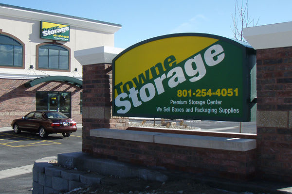 Easy access to our office at Towne Storage - Clinton in Clinton, UT