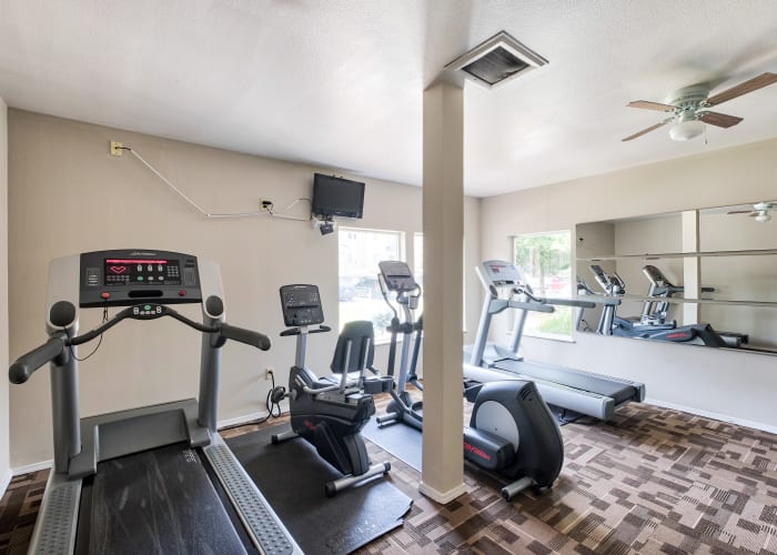 Fitness center at Arbor Crossing Apartments in Boise, ID