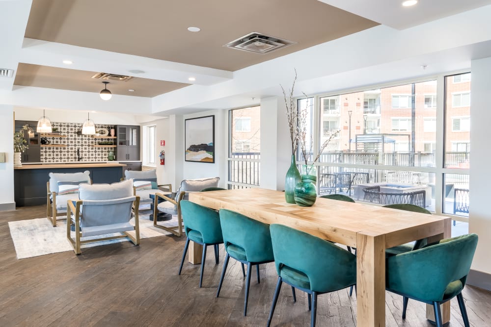 Clubhouse with dining table and seating area