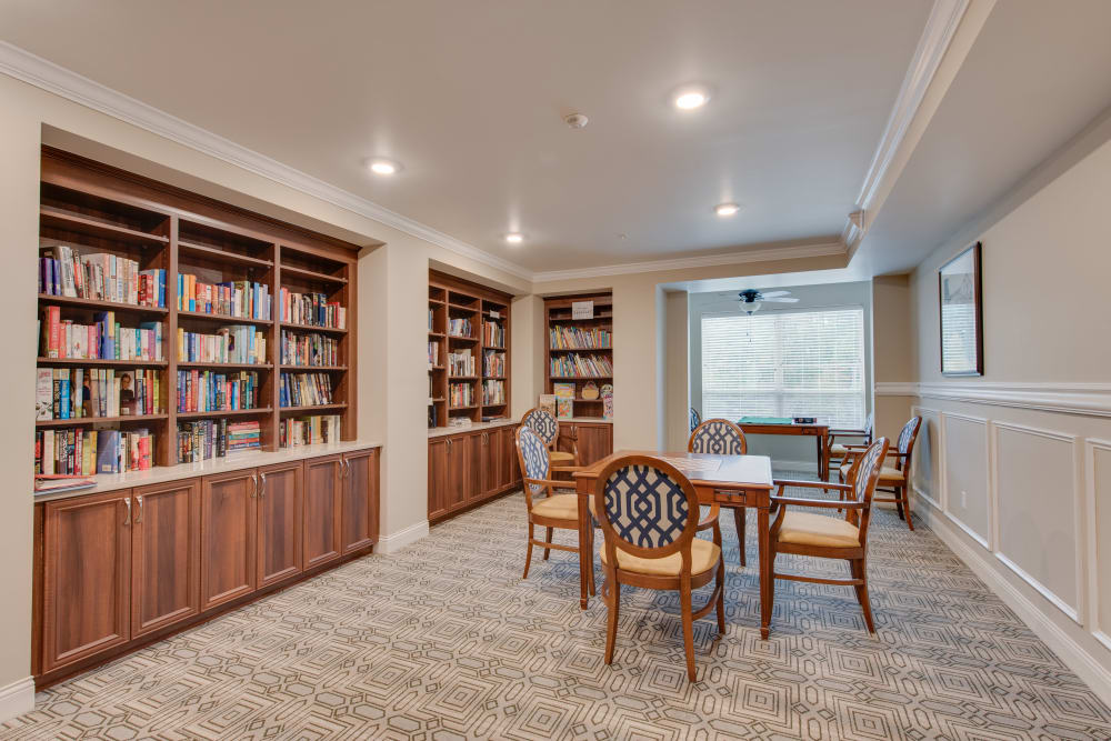 A library at Harmony at Oakbrooke in Chesapeake, Virginia