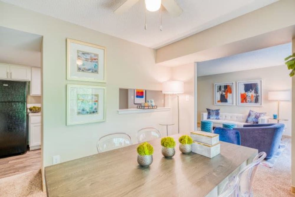 Dining area at Preserve at Cradlerock Apartment Homes in Columbia, Maryland. 