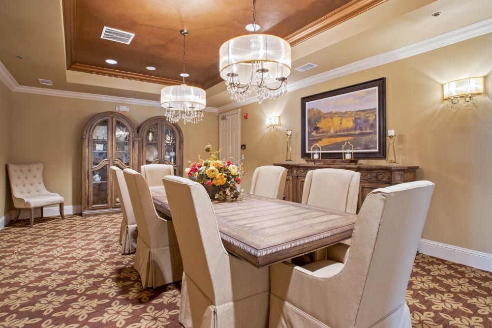 A private dining room at Clayton Oaks Living in Richmond, Texas