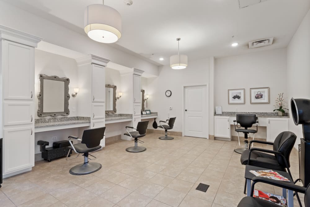 Beauty Salon at Wood Glen Court in Spring, Texas