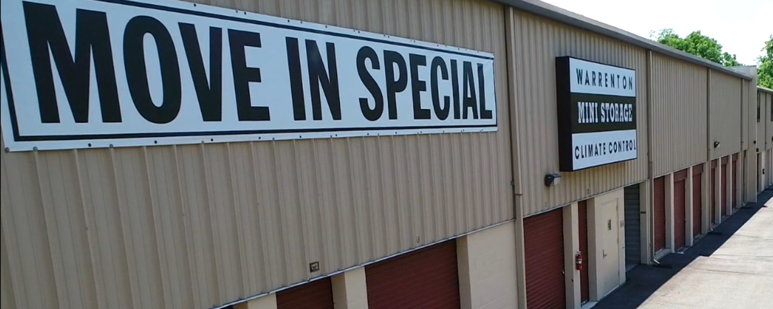 A move in special sign outside of Warrenton Mini Storage in Warrenton, Virginia