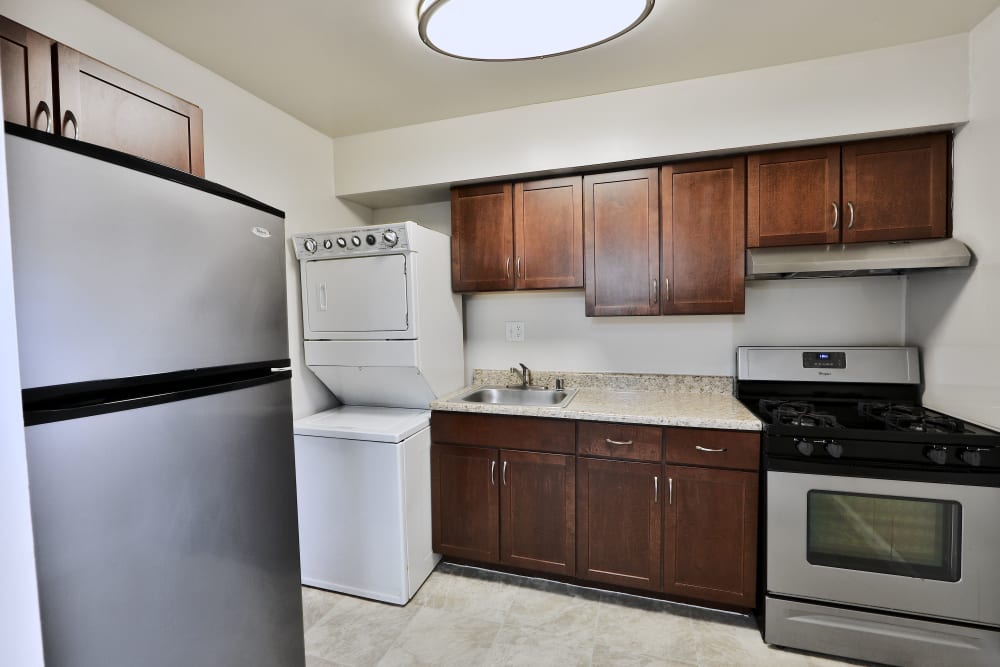 Kitchen at Charleston Place Apartment Homes in Ellicott City, Maryland