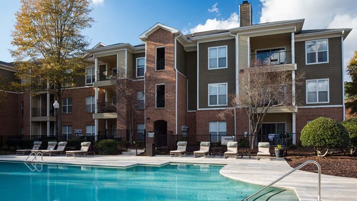 Luxury swimming pool at The Oaks apartments