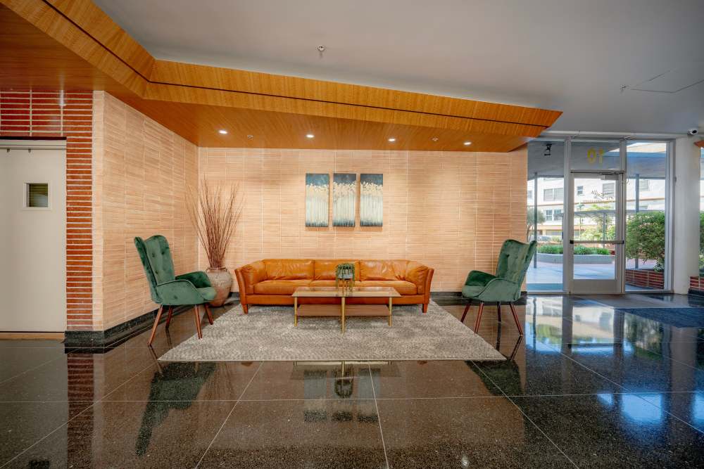 Clubhouse seating at Alta De Sabla in San Mateo, California