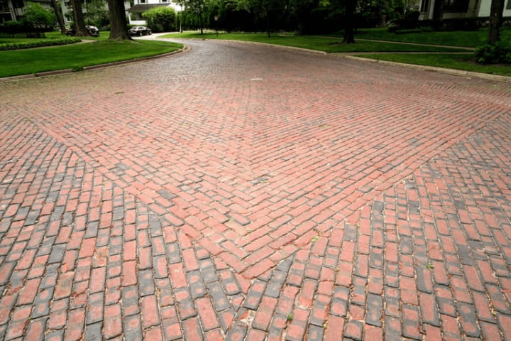 Red vitrified brick. Photo: Historic Pavements