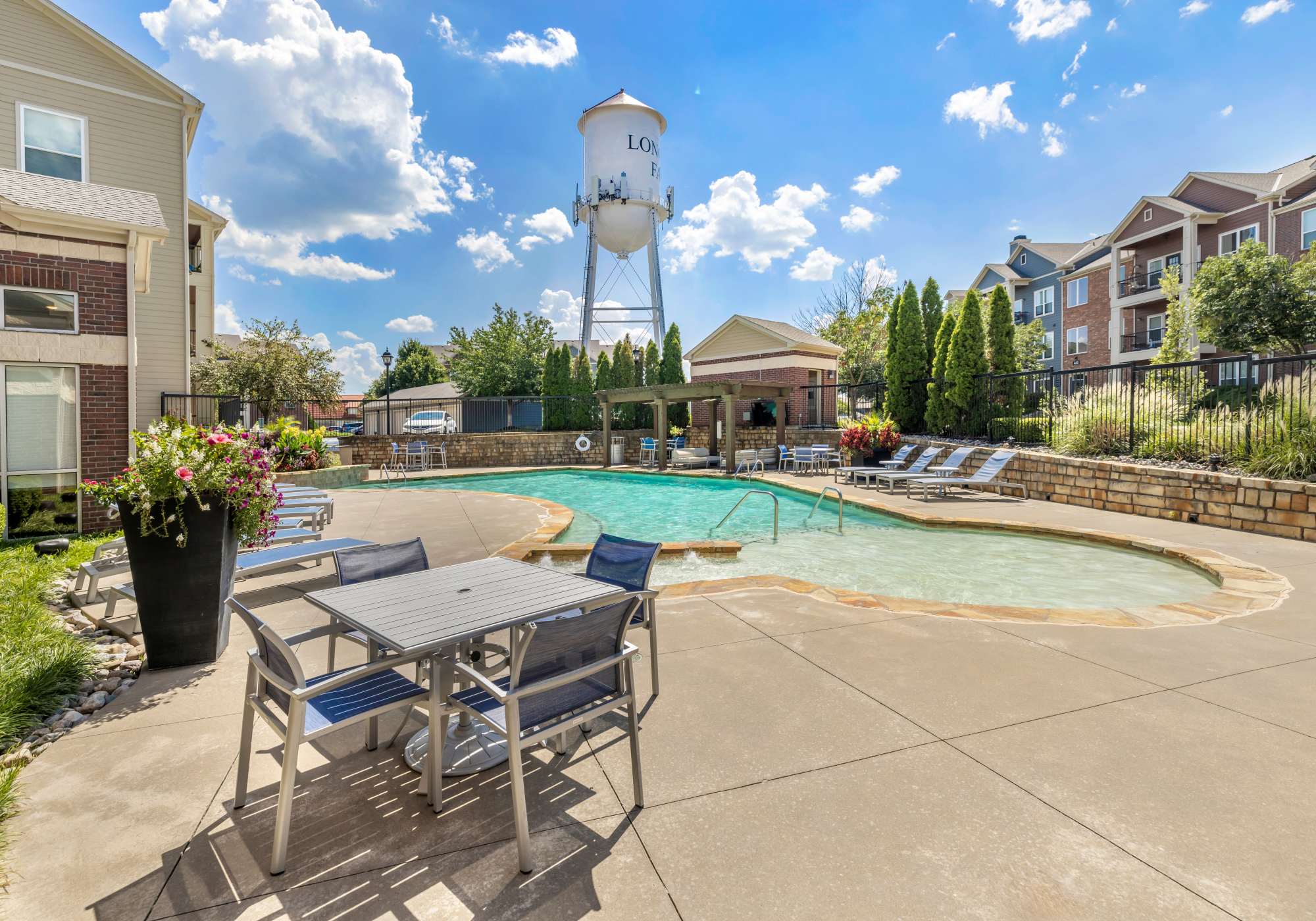 Charming community at ((location_name}} in Lee's Summit, MO