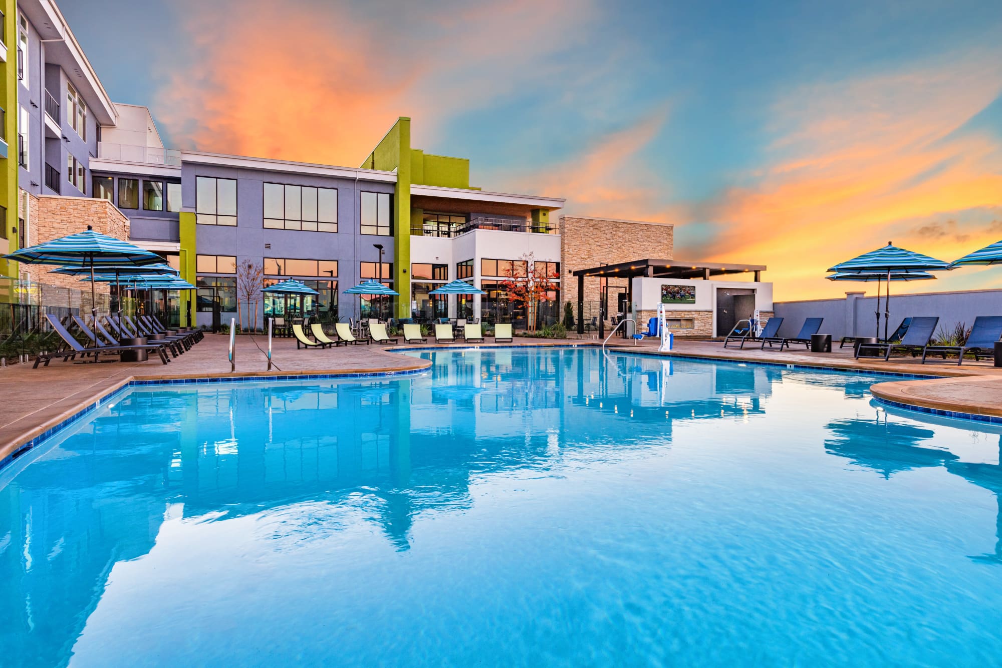 Saltwater swimming pool at Zeta Luxury Apartments in Sacramento, California