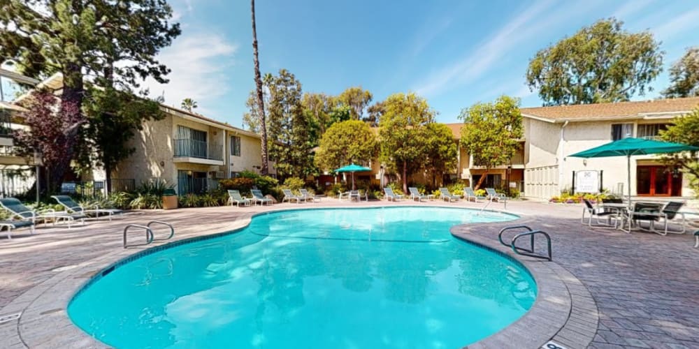 View a virtual tour of our year-round heated swimming pool at Village Pointe in Northridge, California