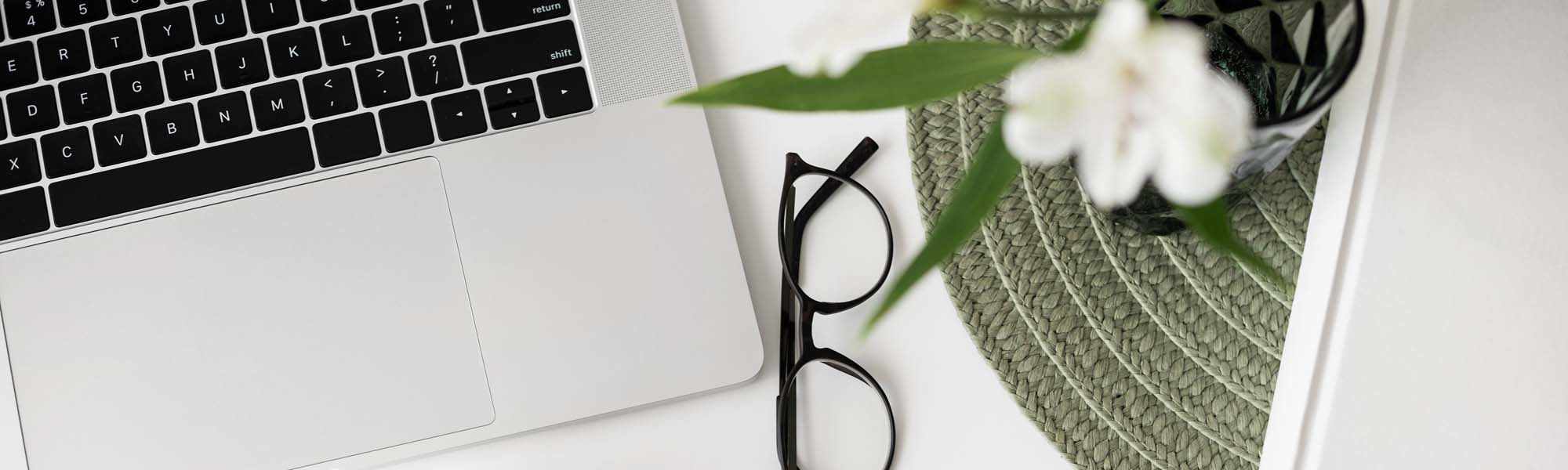 Apply | Lanewood Pines in Hollywood, California