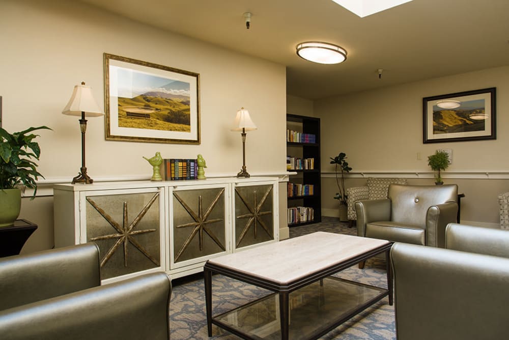 Common dining area at Carefield Castro Valley in Castro Valley, California