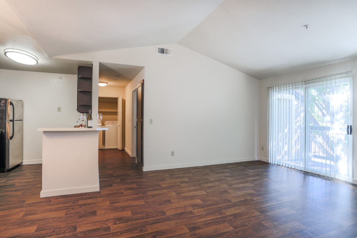 Garden Style 2 3 Bedroom Apartments In Livermore Ca