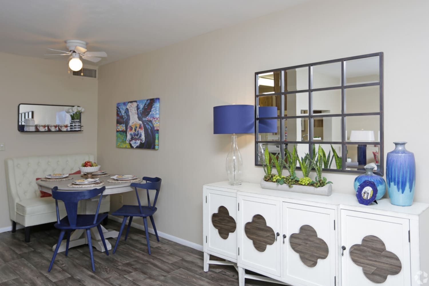 Dining area at Wasatch Club Apartments in Midvale, Utah