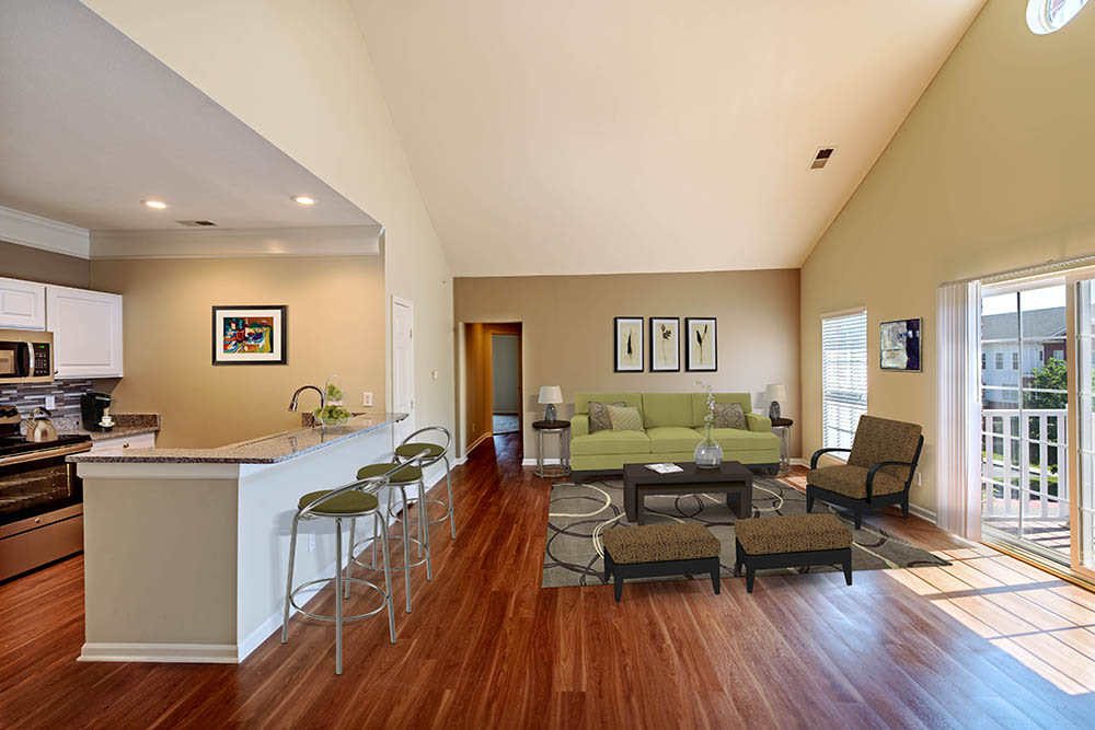 Spacious living area at Christopher Wren in Wexford, Pennsylvania