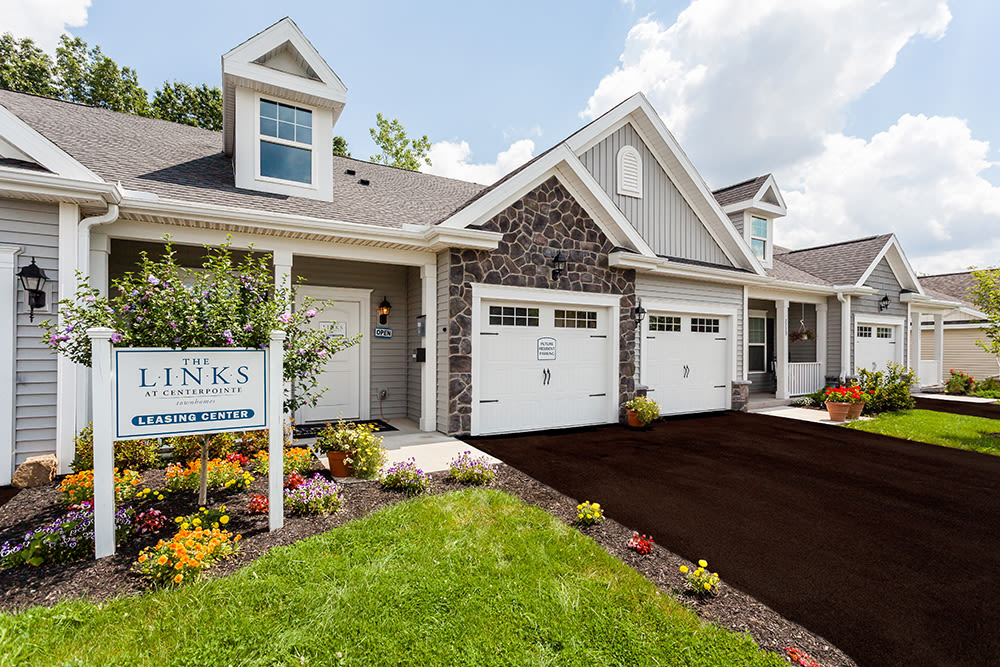 Photos of The Links at CenterPointe Townhomes in Canandaigua, NY
