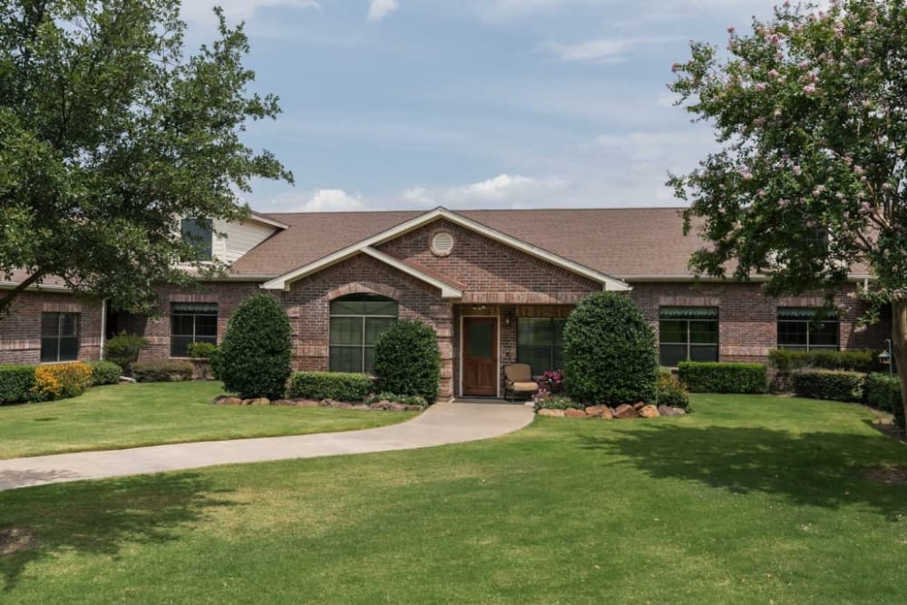 Bucolic exterior at RockBrook Memory Care in Lewisville, Texas