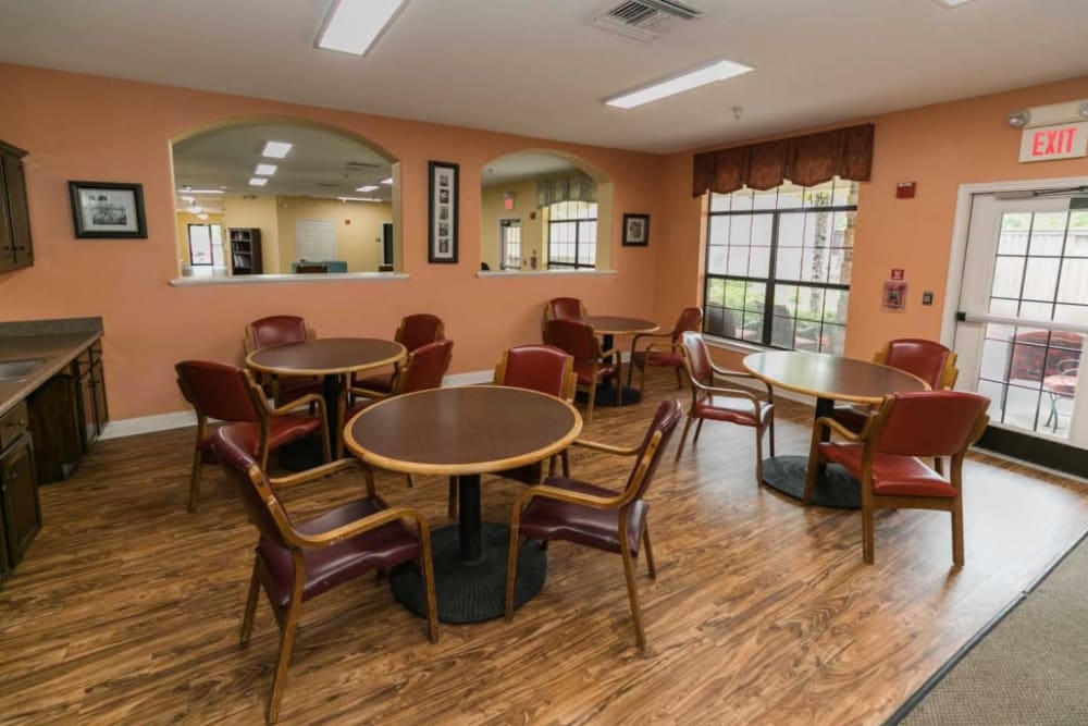 Dining room at RockBrook Memory Care in Lewisville, Texas