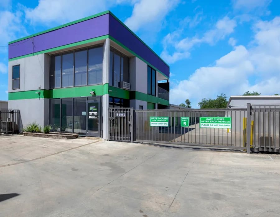 A modern self-storage facility building at Storage Hub - WW White Rd in San Antonio, Texas