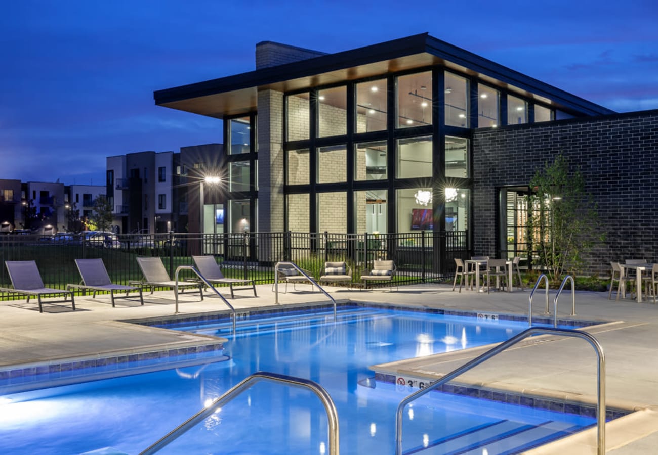 Luxury pool area at Everton Flats in Warrenville, Illinois