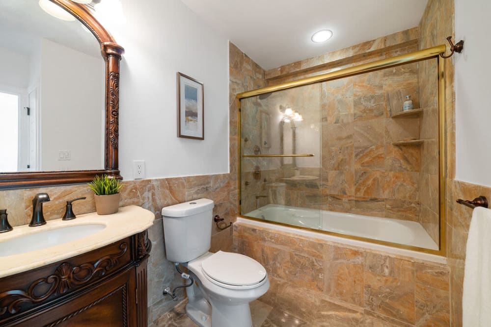 Luxury bathroom at Residences at 1 Brown in Philadelphia, Pennsylvania