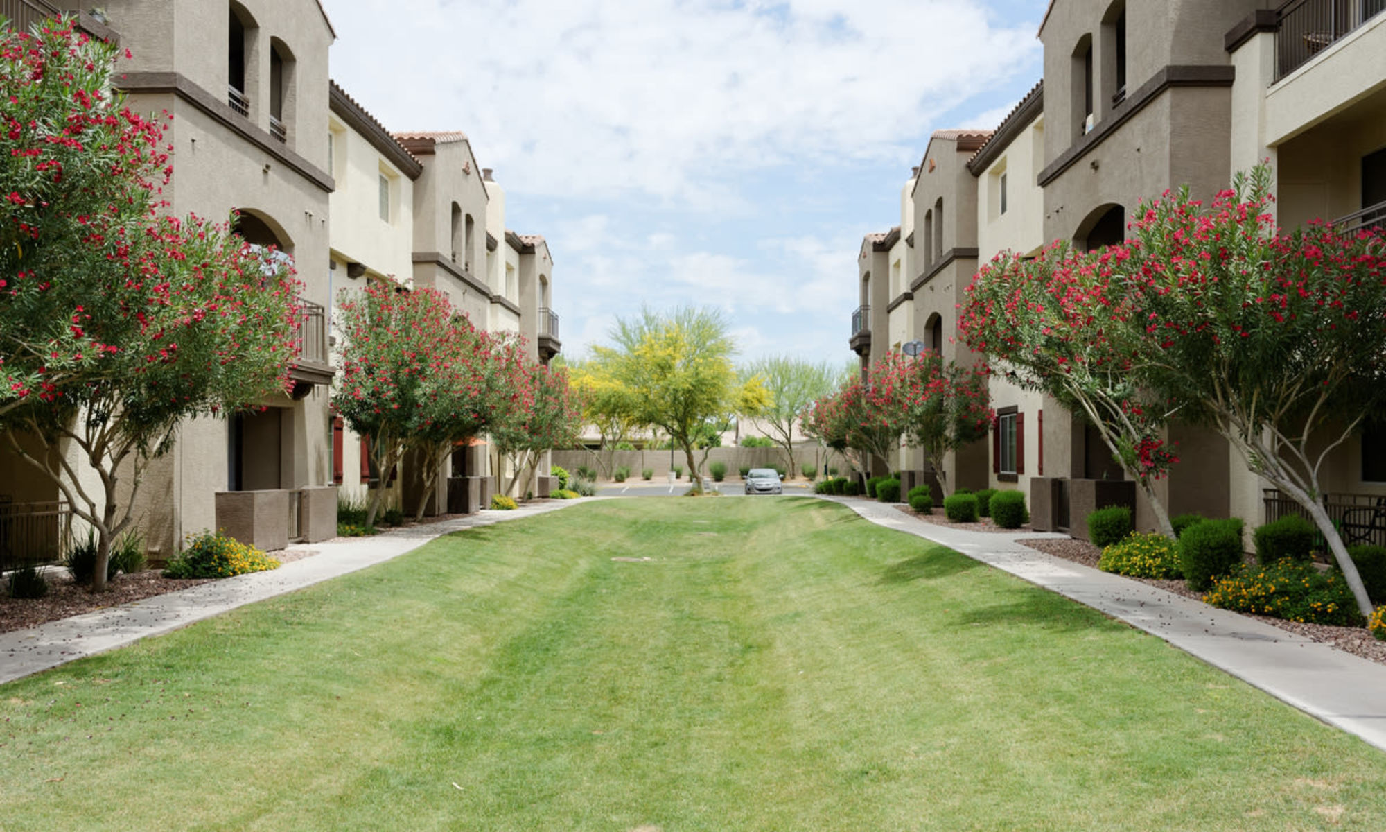 Apartments at Waterford at Peoria in Peoria, Arizona
