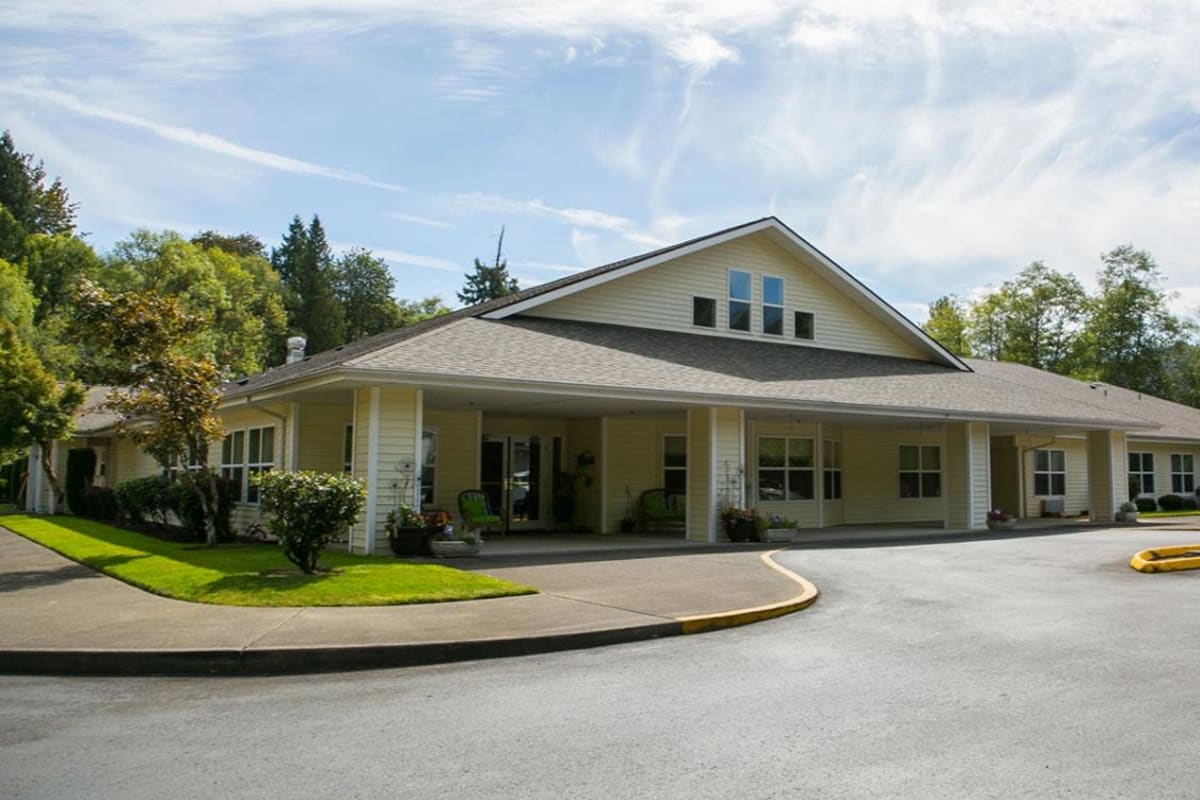 Main entrance at Trustwell Living at Highlander Place in Kelso, Washington