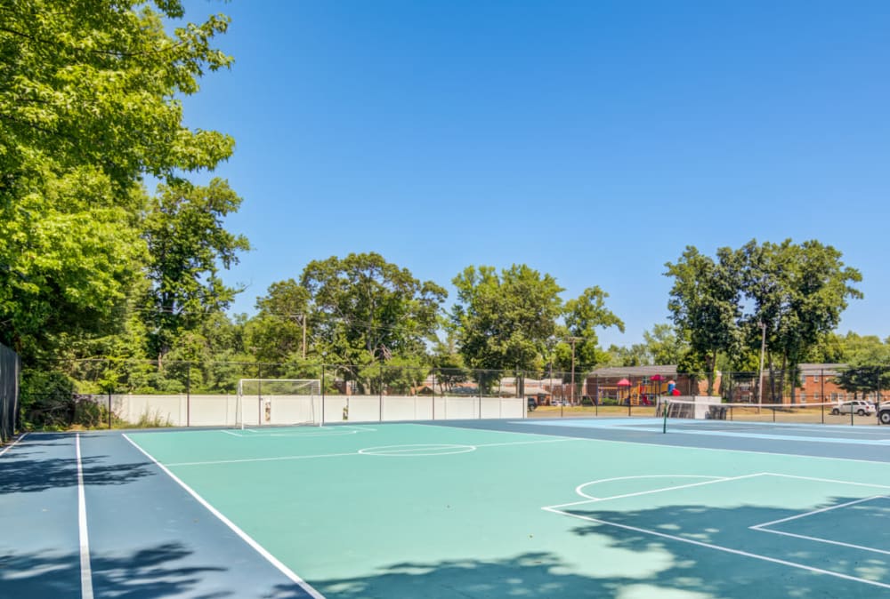 Sports court at Eatoncrest Apartment Homes in Eatontown, New Jersey
