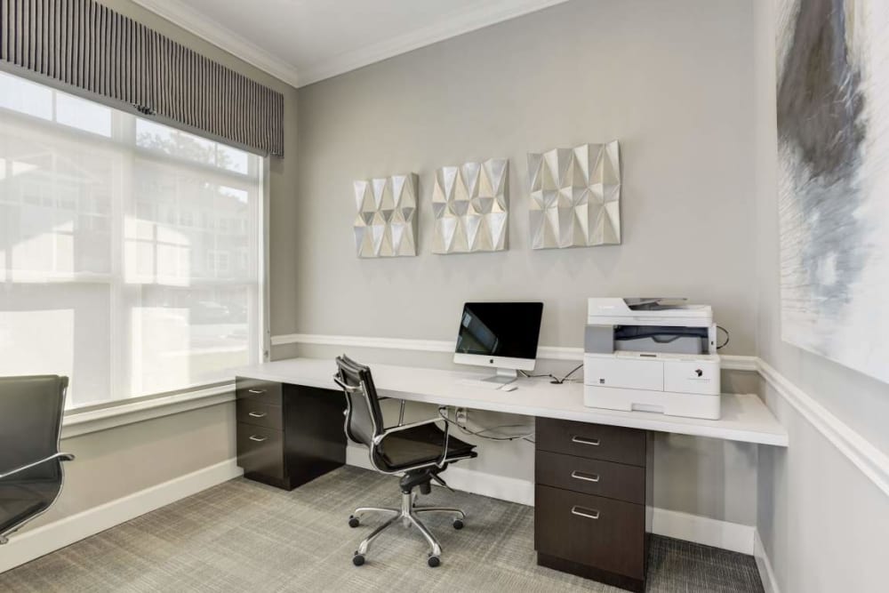 Business center at Avanti Luxury Apartments in Bel Air, Maryland
