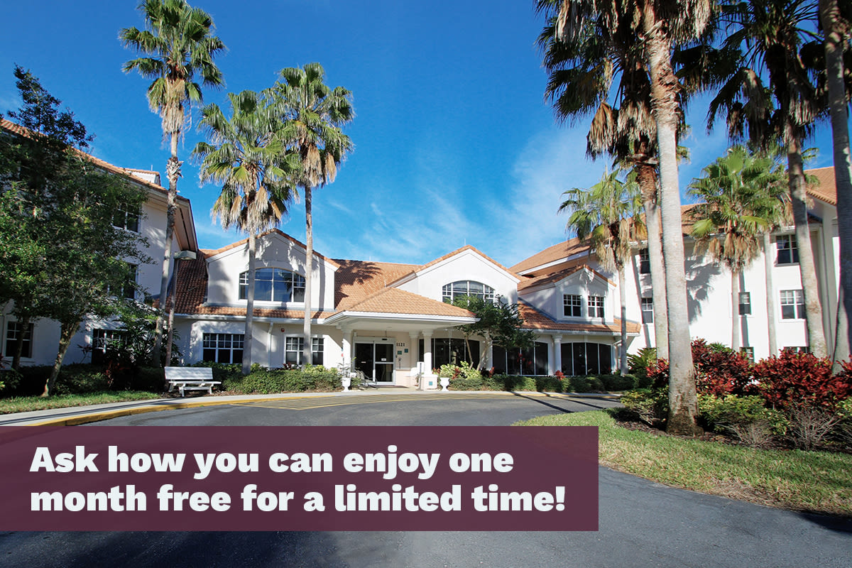 Senior living at Sunset Lake Village Senior Living in Venice, Florida