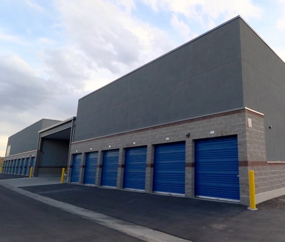 Covered loading bay and drive-up storage units at Advantage Self Storage in Grand Junction, Colorado