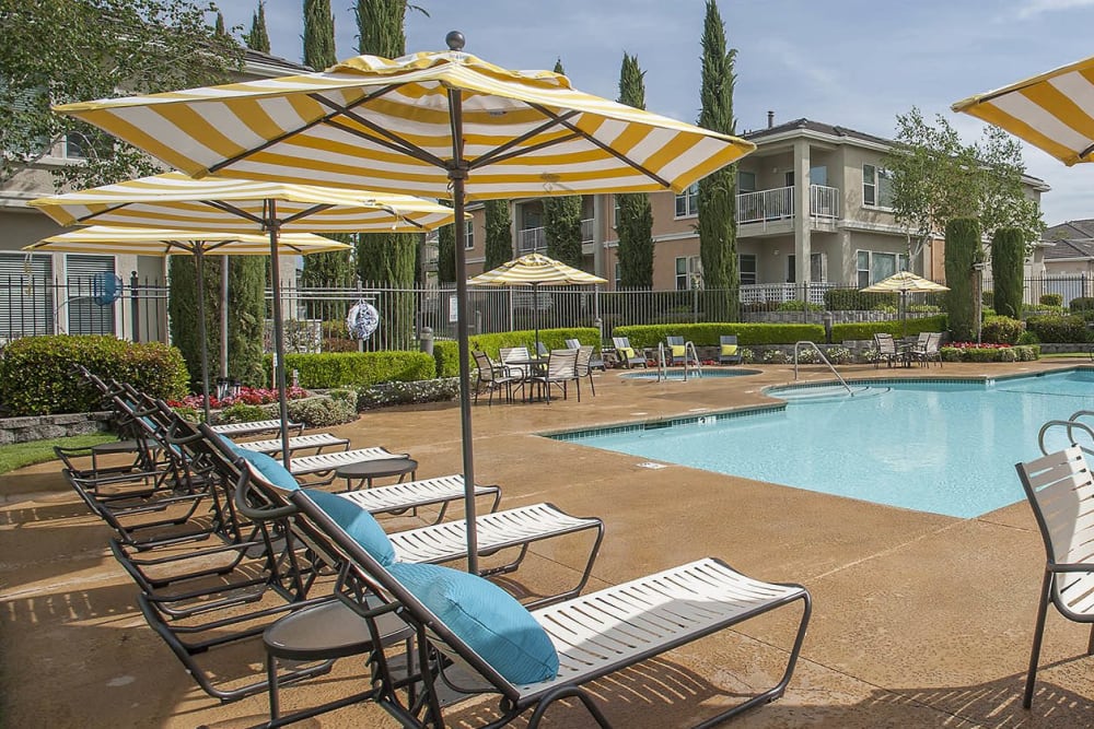 Resort-style spa and swimming pool at Iron Point at Prairie Oaks in Folsom, California