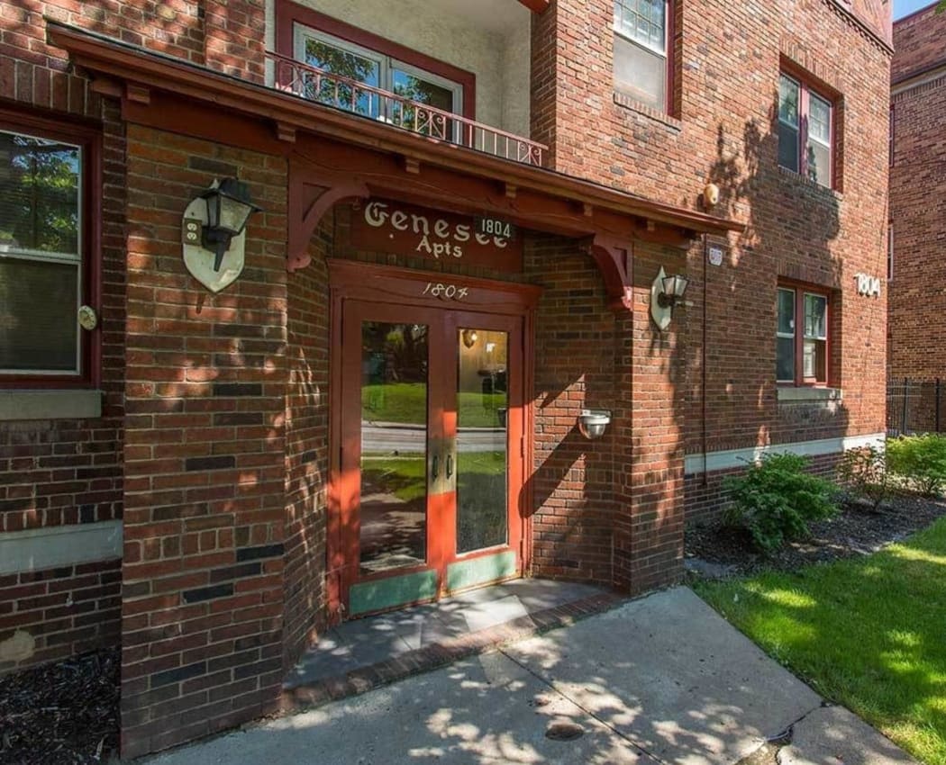 Beautiful brick exterior at Frontenac/Genesee in Syracuse, New York