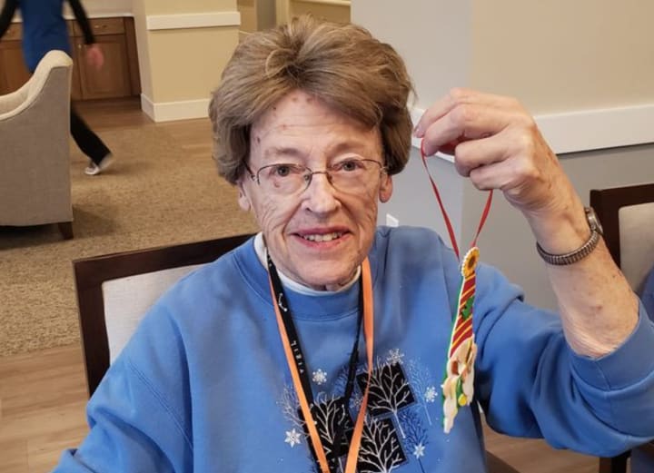 Cascade Creek Memory Care resident with ornament Rochester Minnesota