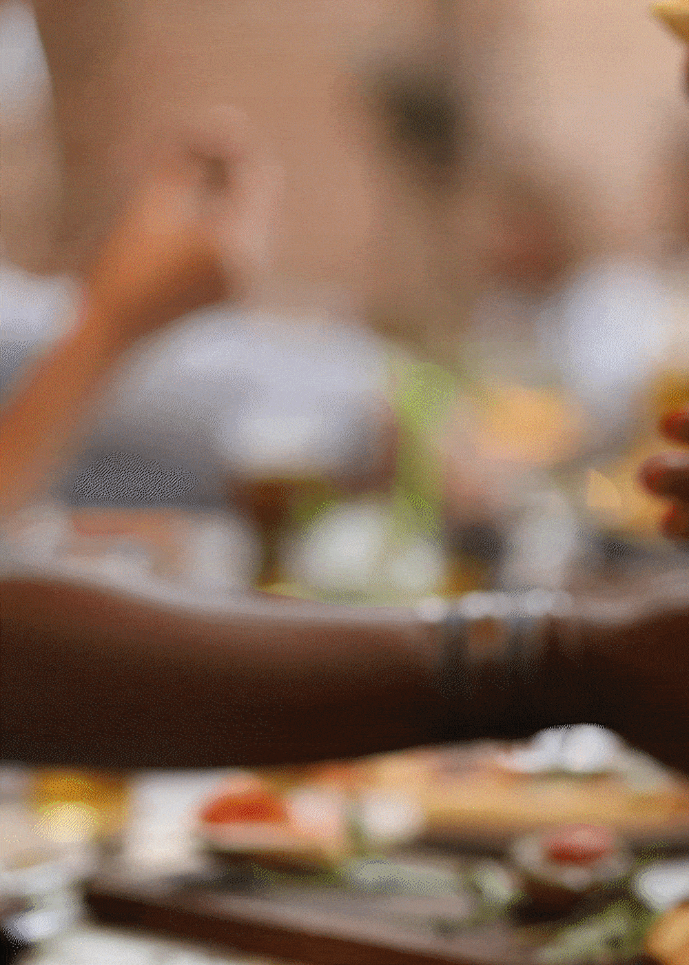 GIF of a pizza restaurant near Zeta Luxury Apartments in Sacramento, California