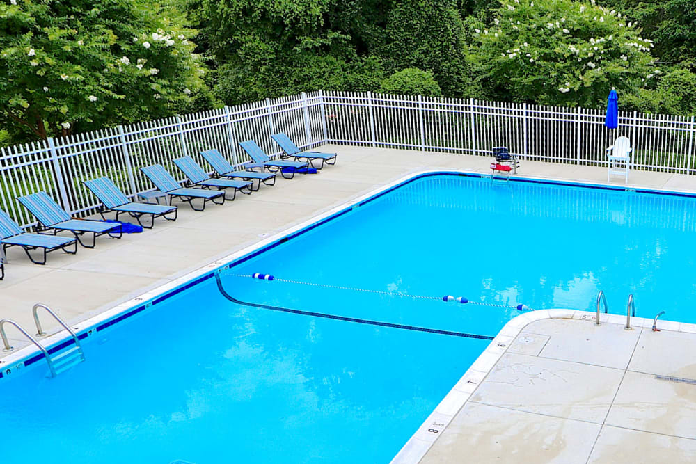 Swimming pool at Bennington Crossings Apartment Homes in Alexandria, Virginia