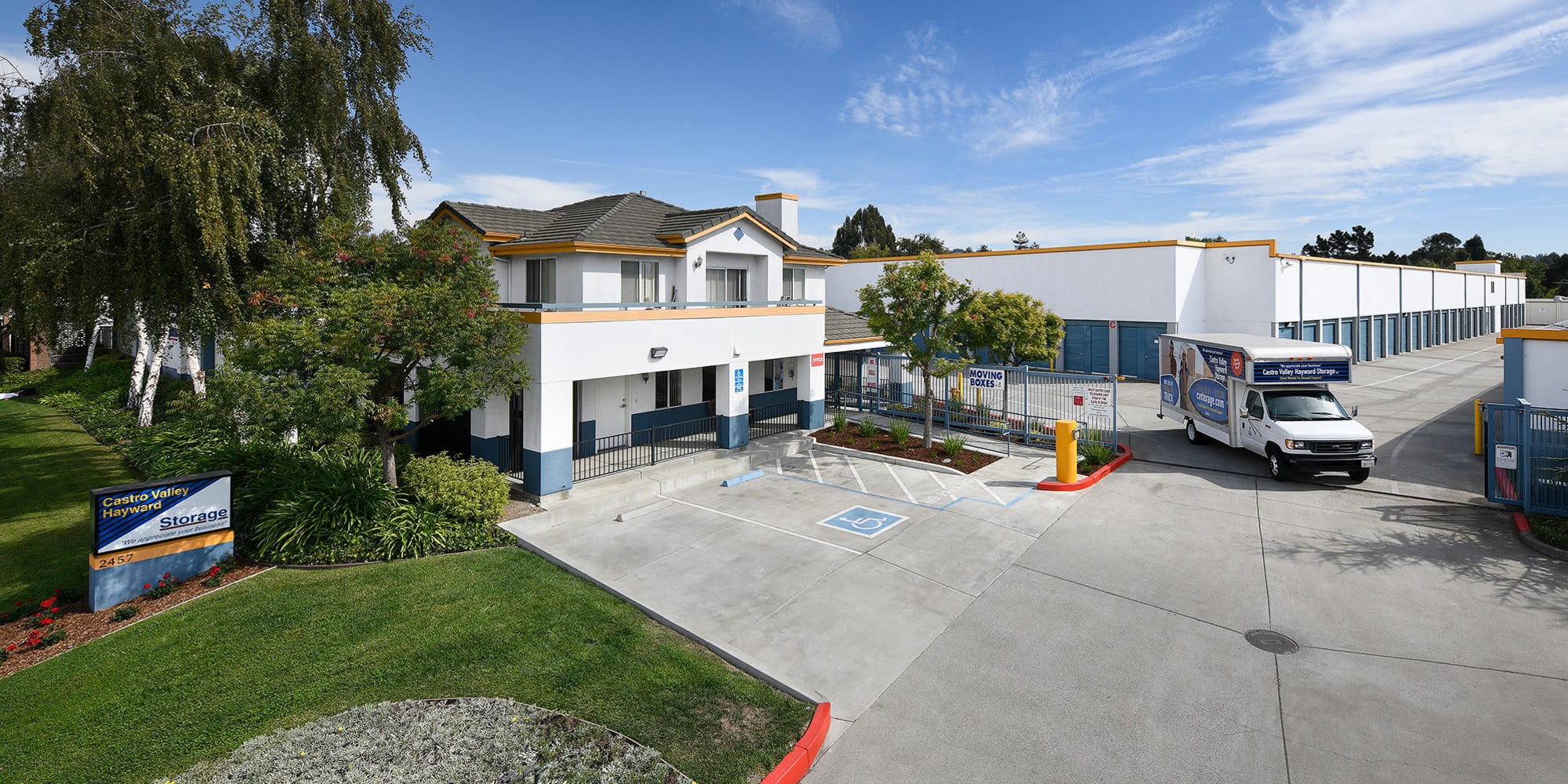 Outside view of Castro Valley Hayward Storage LLC in Castro Valley, California