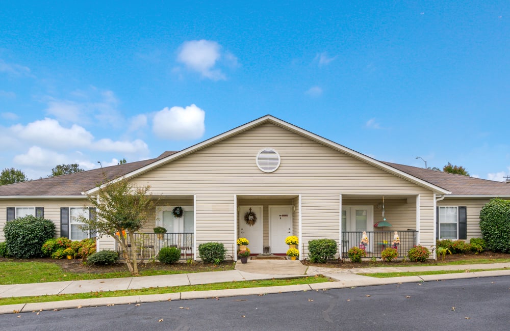 Parking in front of apartments at Pointe at Westland in Cleveland, Tennessee