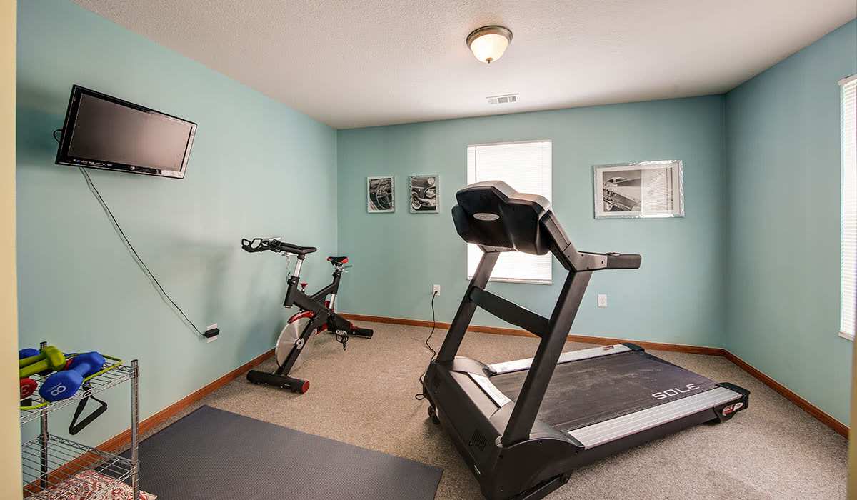 Fitness center with exerscising equipments at Oak Hollow in Summerville, South Carolina
