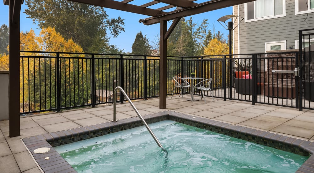 Outdoor spa at Chateau Woods in Woodinville, Washington