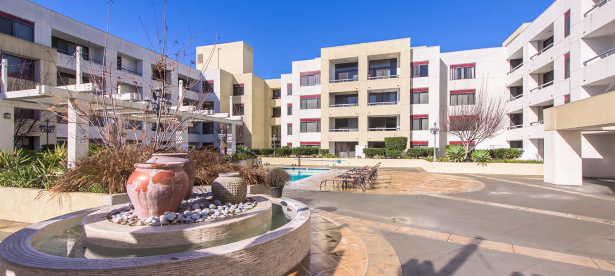 Modern Apartments at The Colonnade Apartments in San Jose, California
