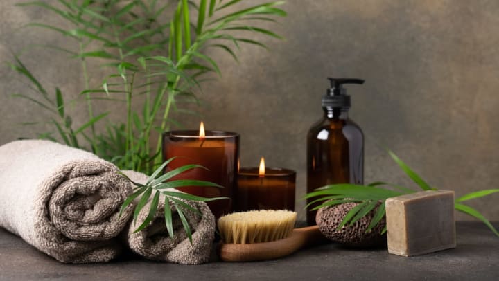 Towel, candles, and other spa essentials | spas near Ooltewah