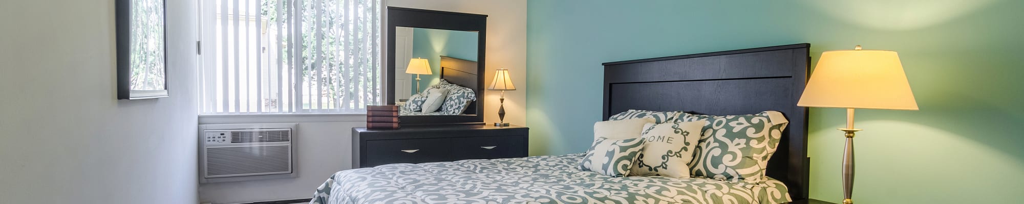Pet Friendly at Edgewood Park Apartments in Pontiac, Michigan