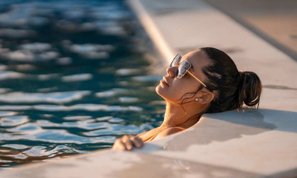 Resident swimming at Atlas on 17th in Bloomington, Indiana